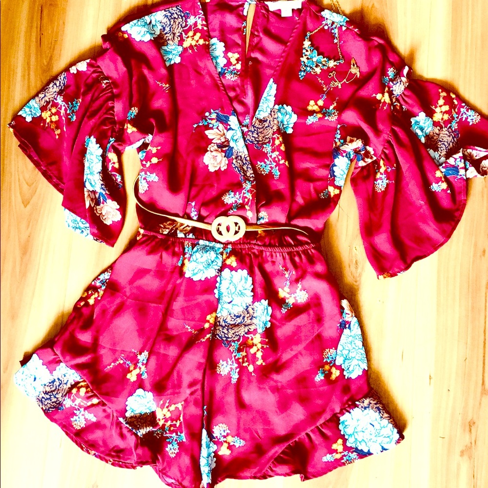 Adorable ROMPER! LUCID PINK size medium.
